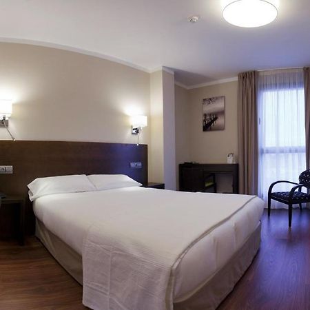 Hotel Rio Hortega Valladolid Phòng bức ảnh